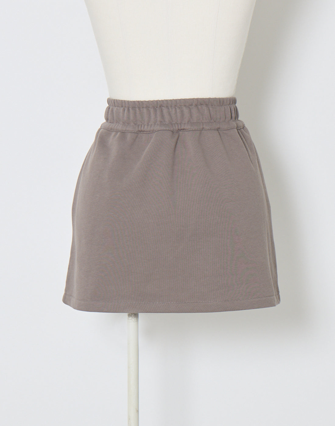 スカート Ribbon pocket studded sweat skirt Ribbon pocket studded sweat skirt – AVENCHUMU （アバンチュウム）