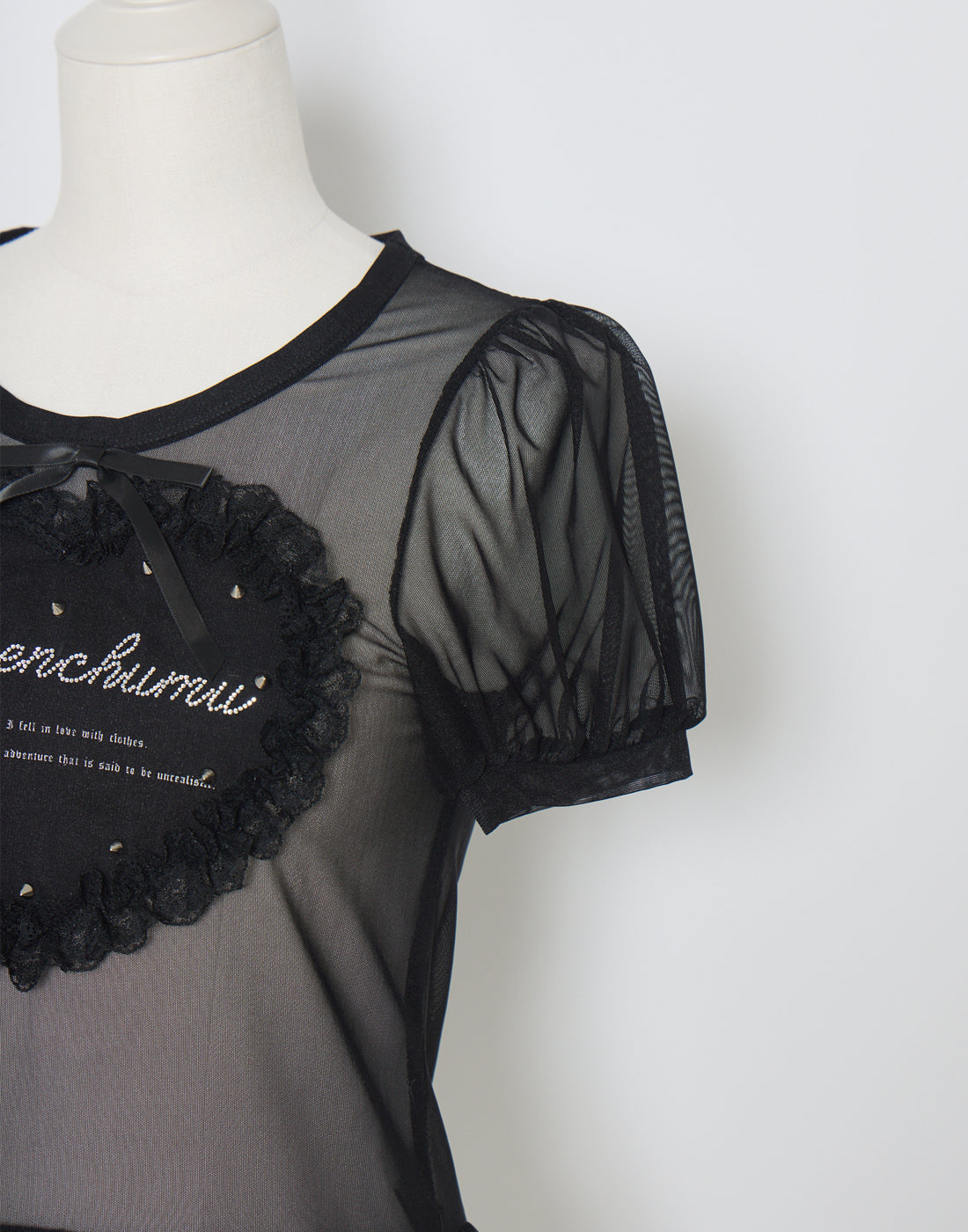 Heart studs & message puff sheer t-shirt – AVENCHUMU