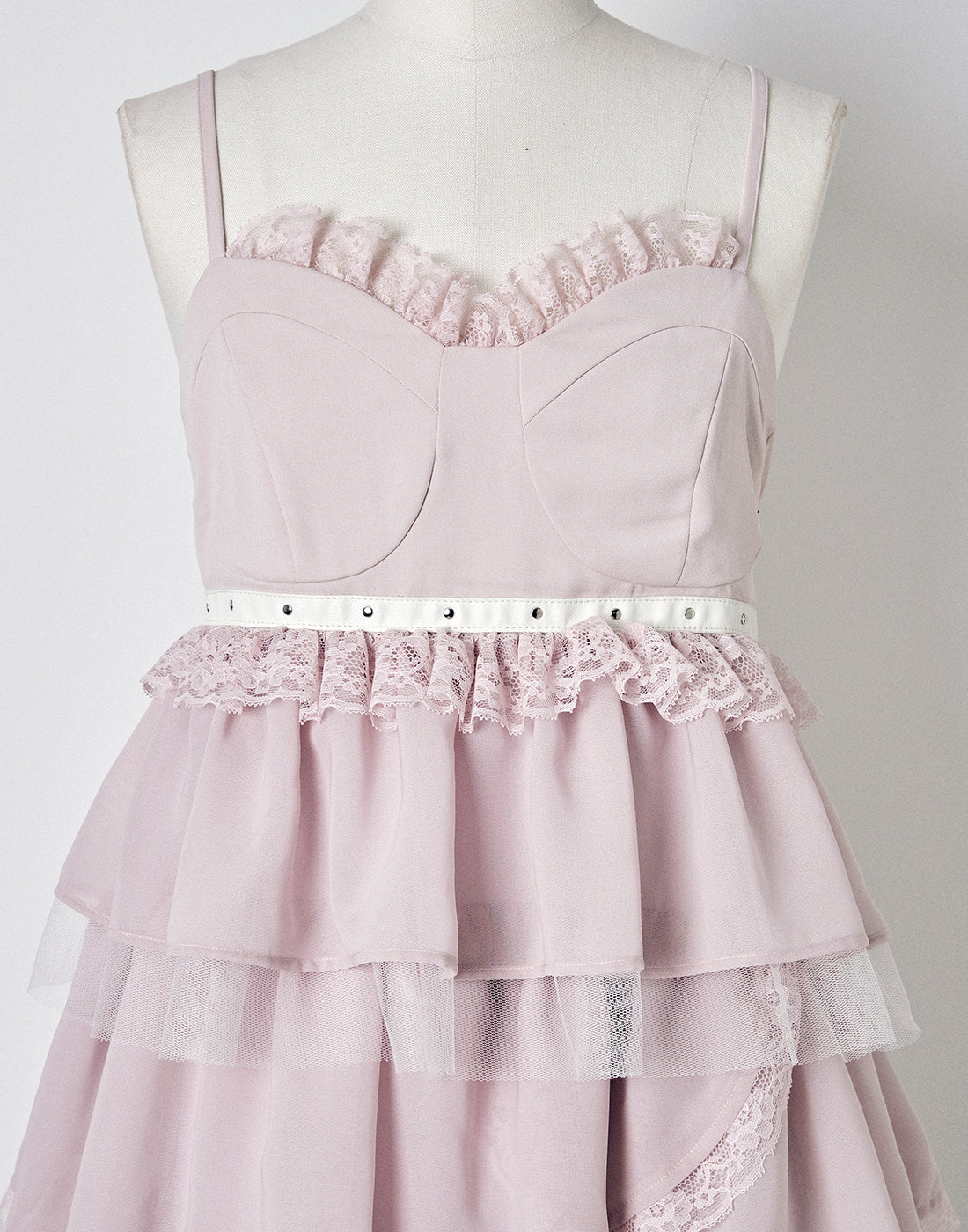 Love tiered dress one piece – AVENCHUMU （アバンチュウム）