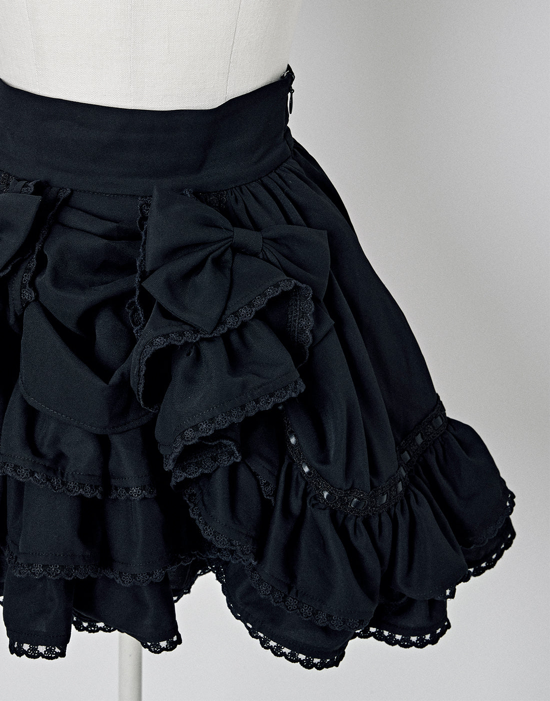 My only Doll fril skirt – AVENCHUMU （アバンチュウム）